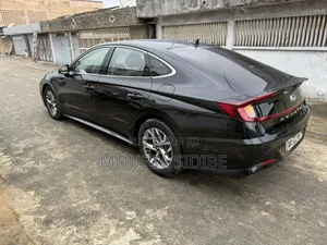 Hyundai Elantra 2018 Gris