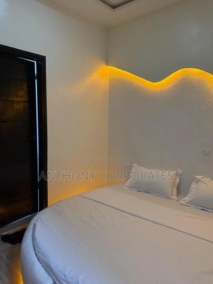 Appartement Meublé De 3 Pièces À Cocody Riviera Palmeraie