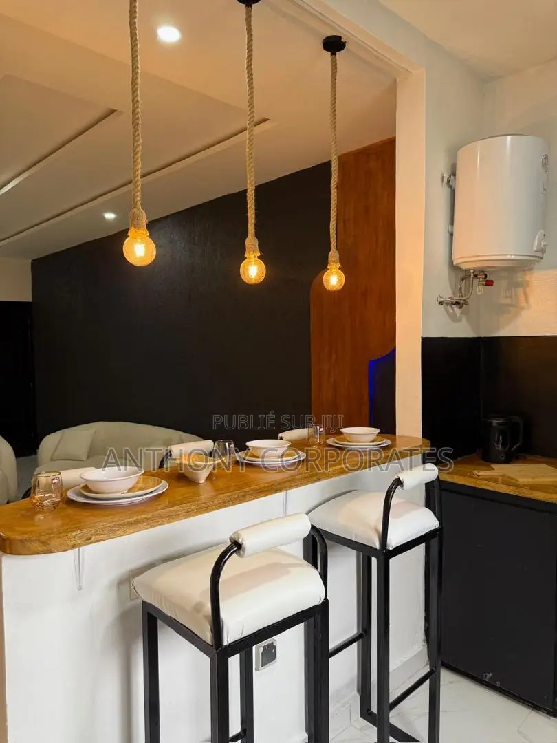 Appartement Meublé De 3 Pièces À Cocody Riviera Palmeraie