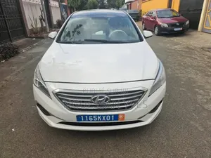 Photo - Hyundai Sonata 2017 Blanc
