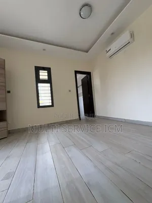 5chbre Duplex dans Ismaël Coulibaly, Cocody à Vendre