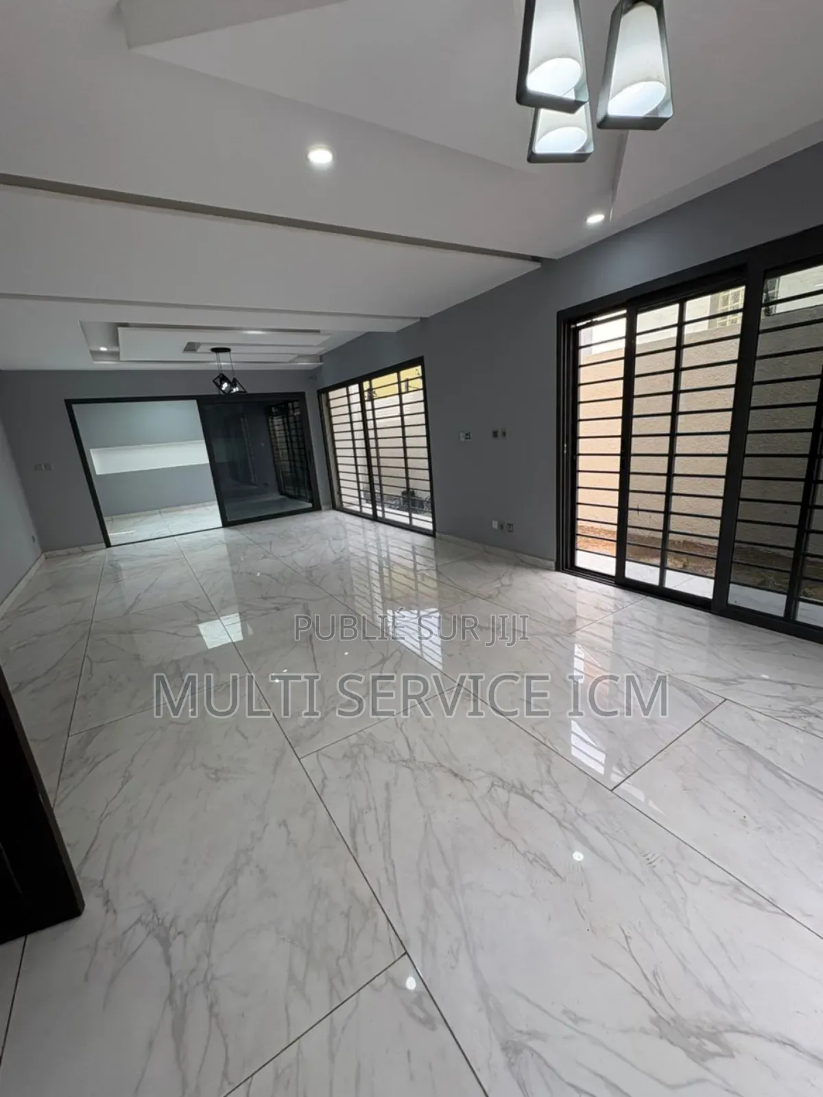 5chbre Duplex dans Ismaël Coulibaly, Cocody à Vendre