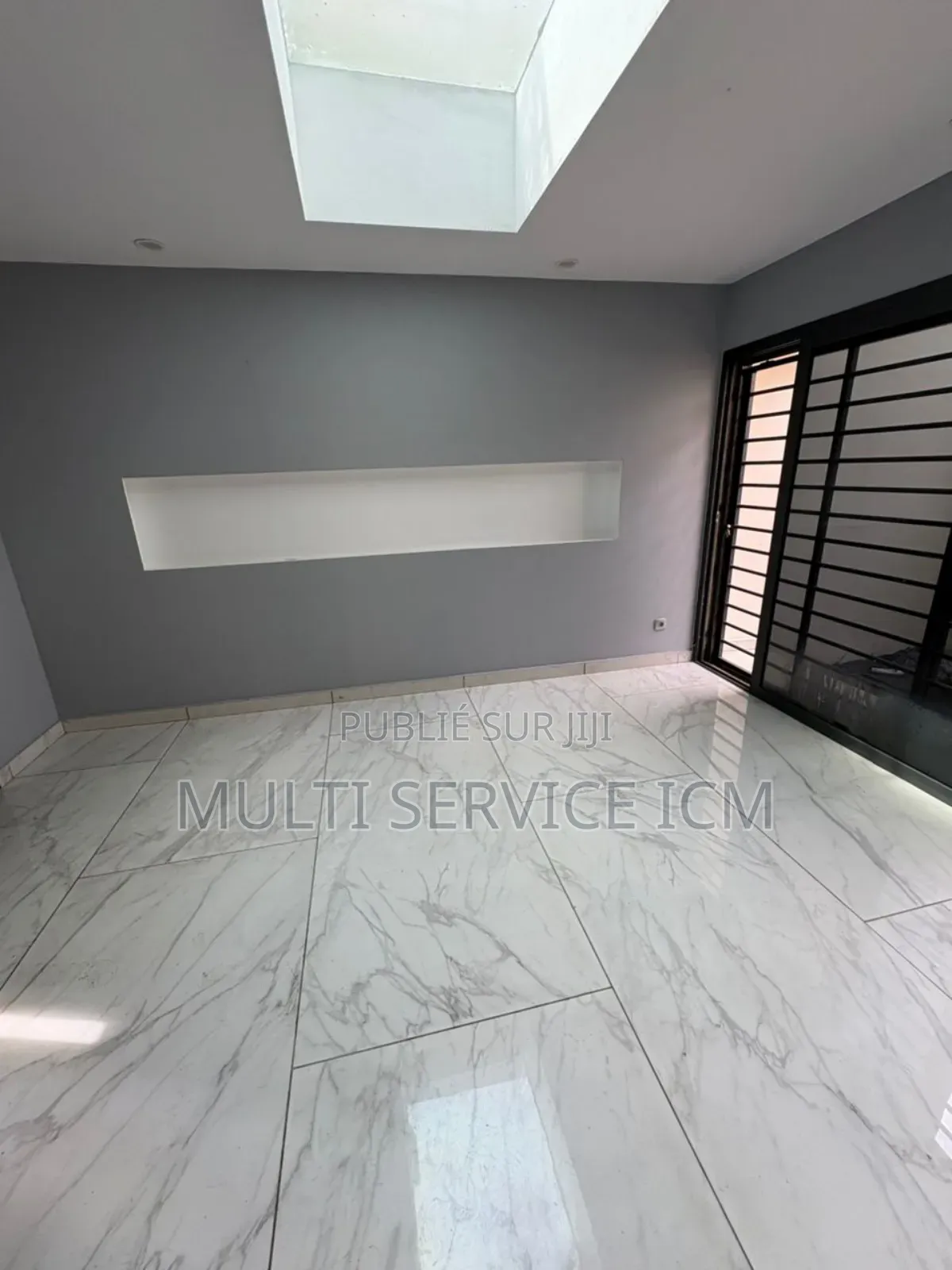 5chbre Duplex dans Ismaël Coulibaly, Cocody à Vendre