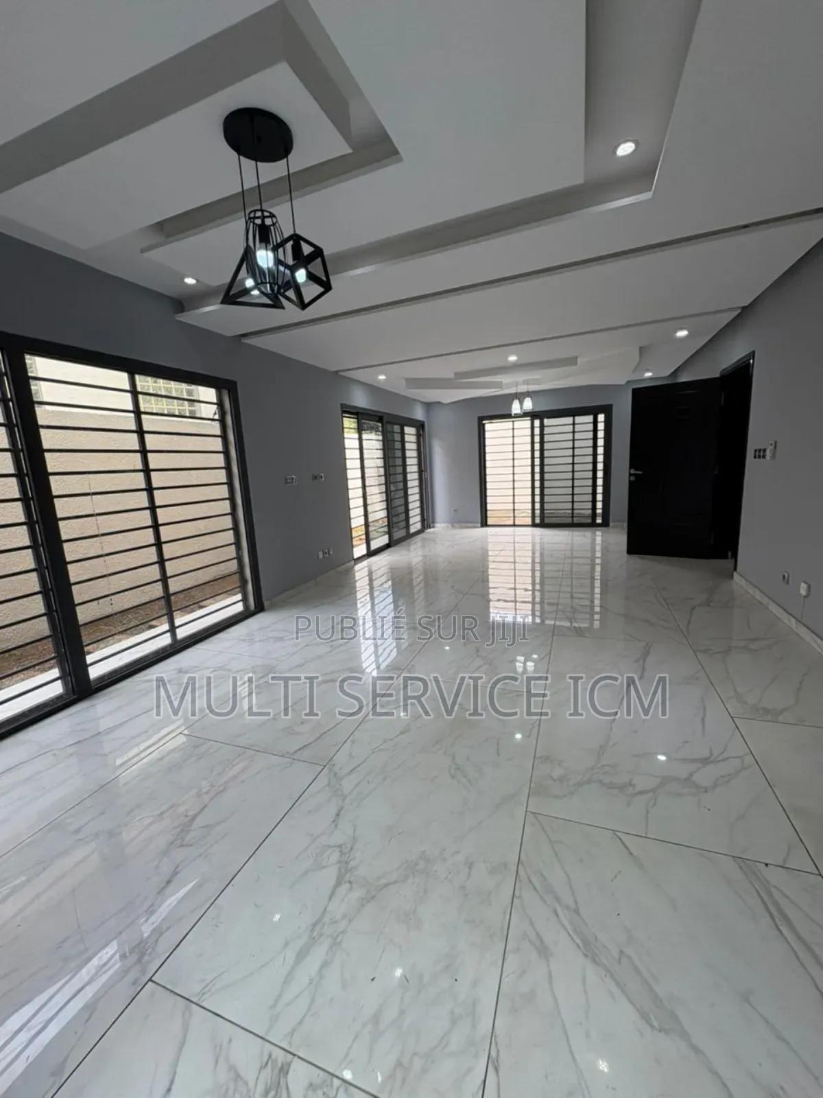 5chbre Duplex dans Ismaël Coulibaly, Cocody à Vendre