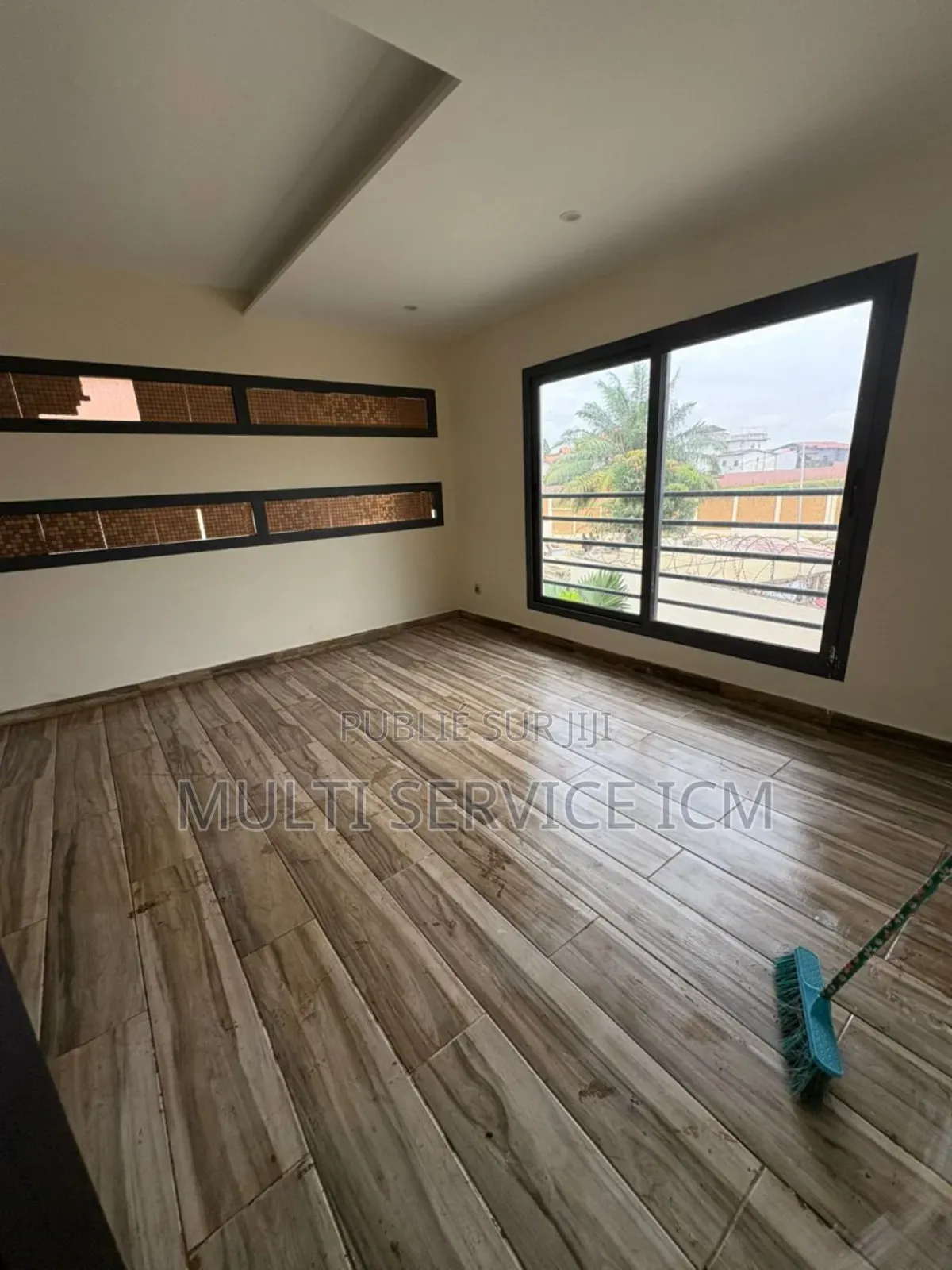 5chbre Duplex dans Ismaël Coulibaly, Cocody à Vendre