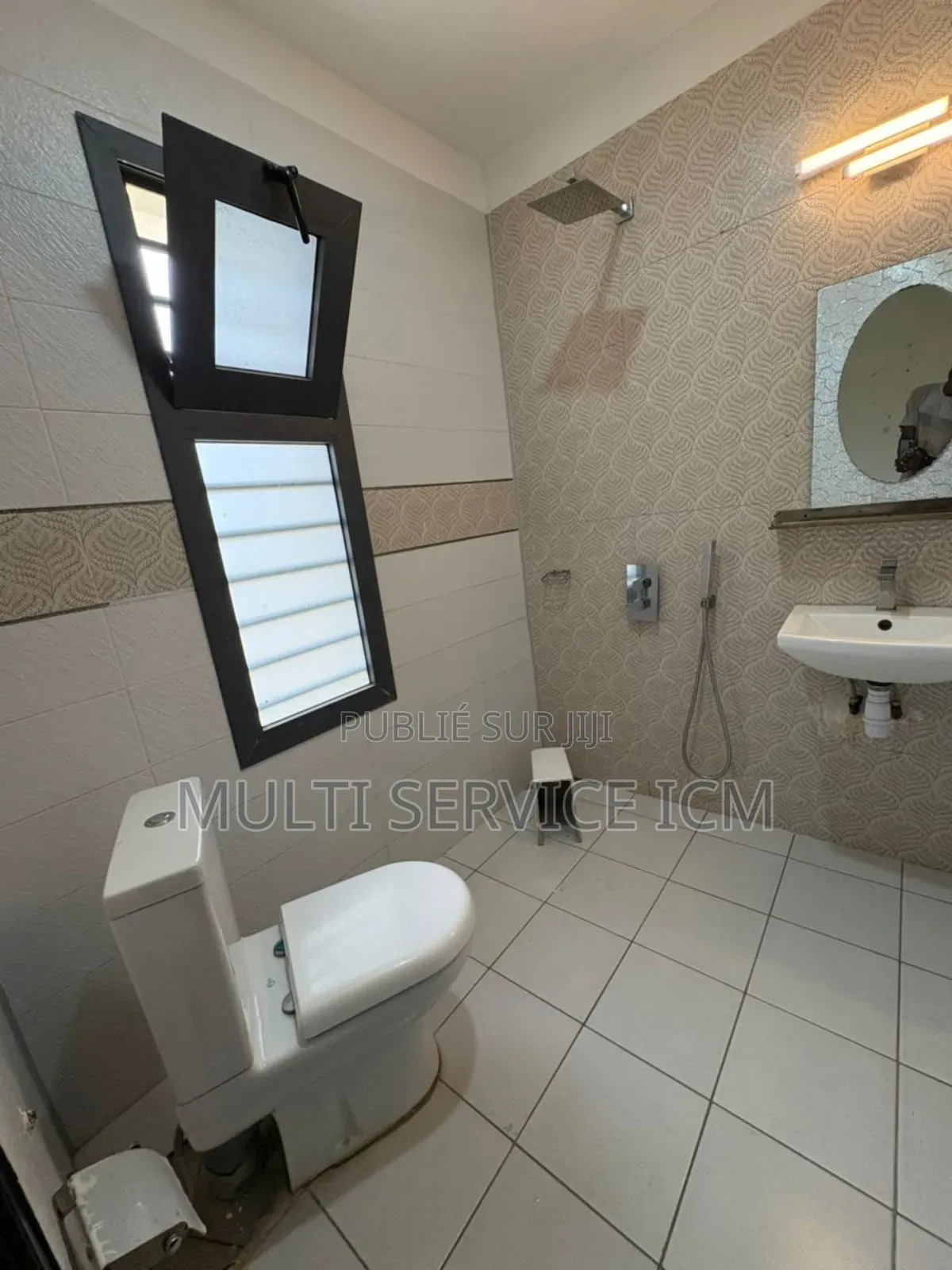 5chbre Duplex dans Ismaël Coulibaly, Cocody à Vendre