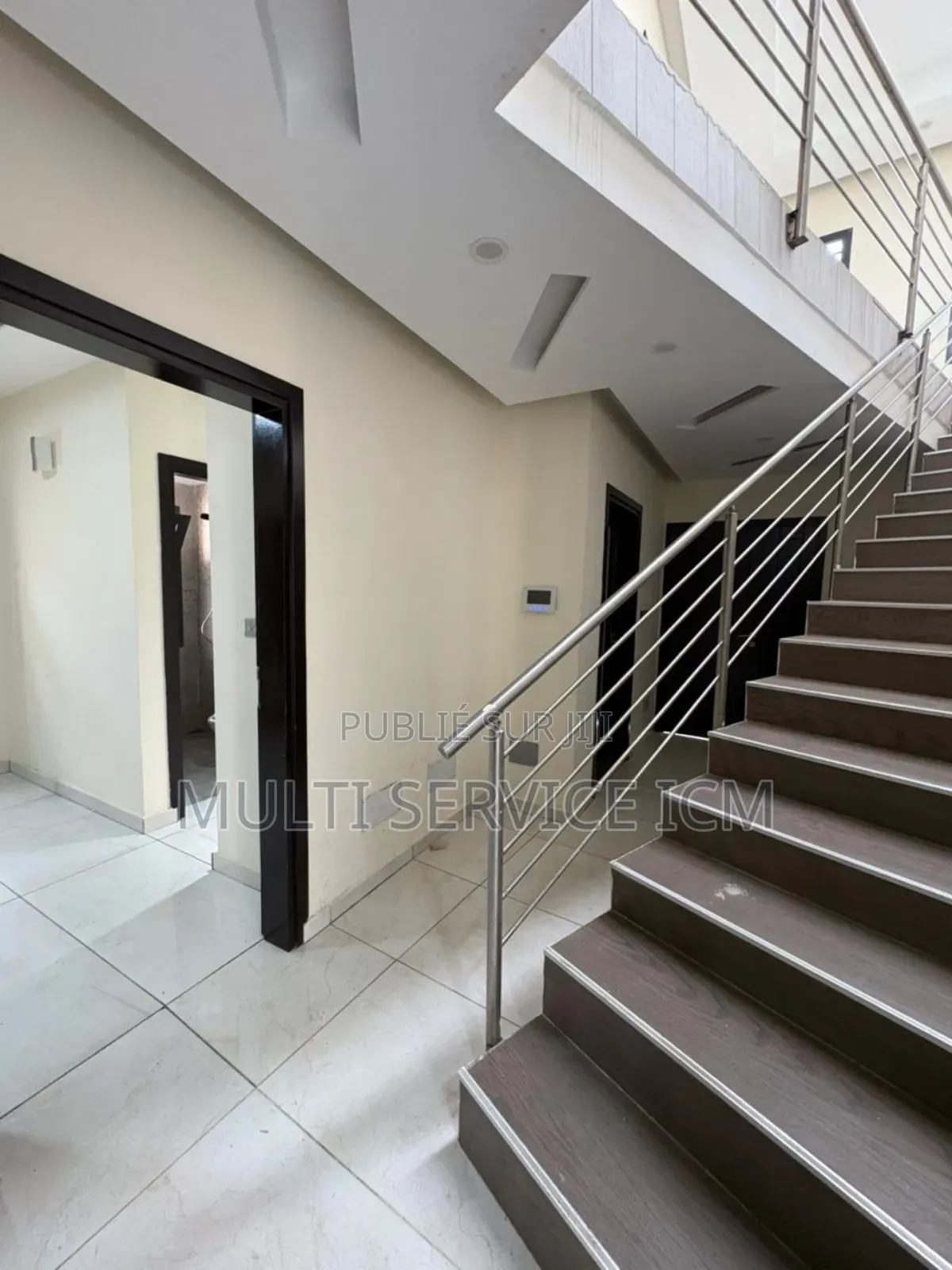 5chbre Duplex dans Ismaël Coulibaly, Cocody à Vendre