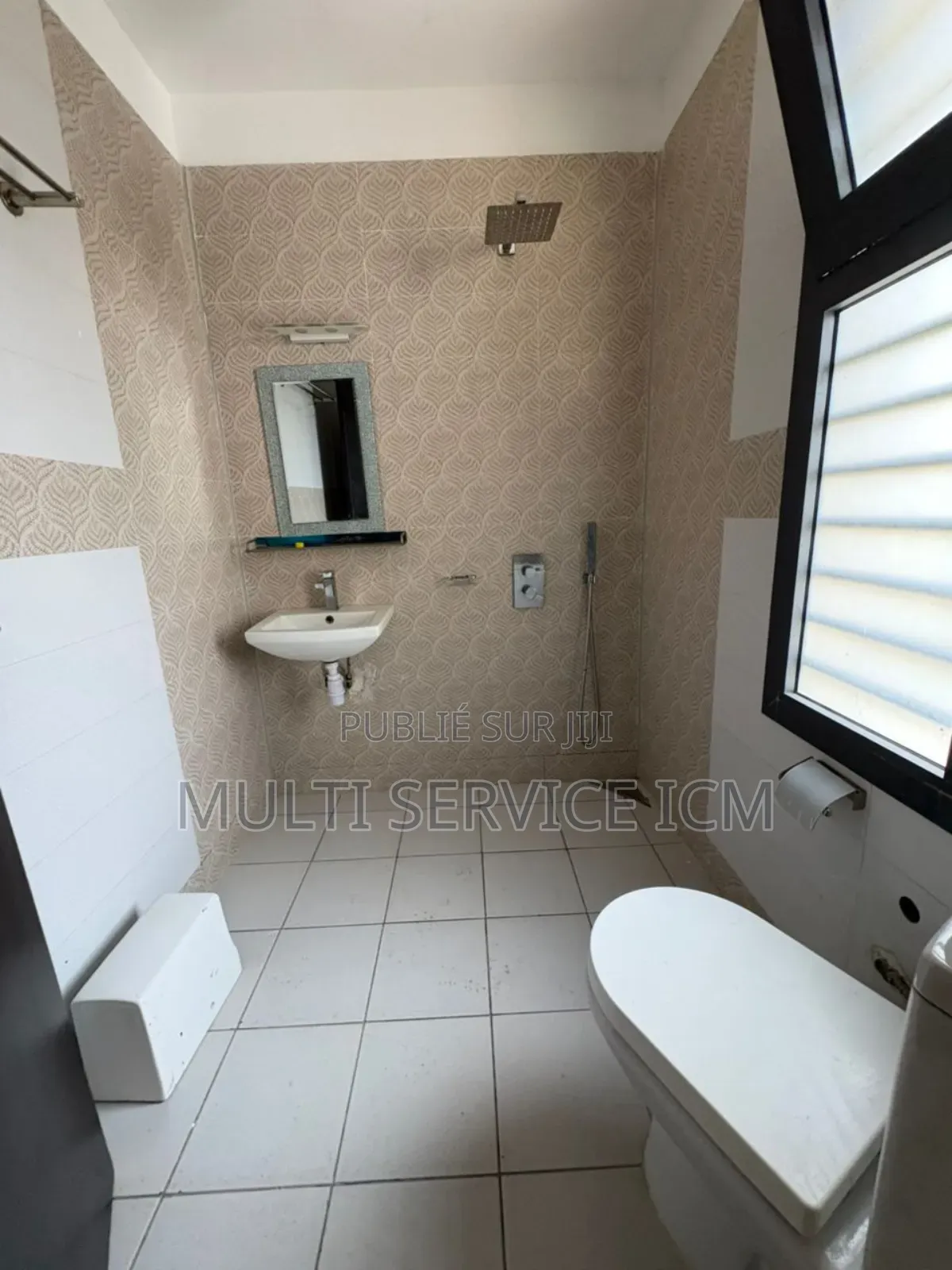 5chbre Duplex dans Ismaël Coulibaly, Cocody à Vendre