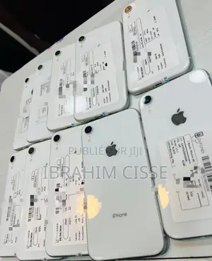 Photo - Apple iPhone XR 64 GB Blanc