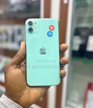 Photo - New Apple iPhone 11 128 GB Vert