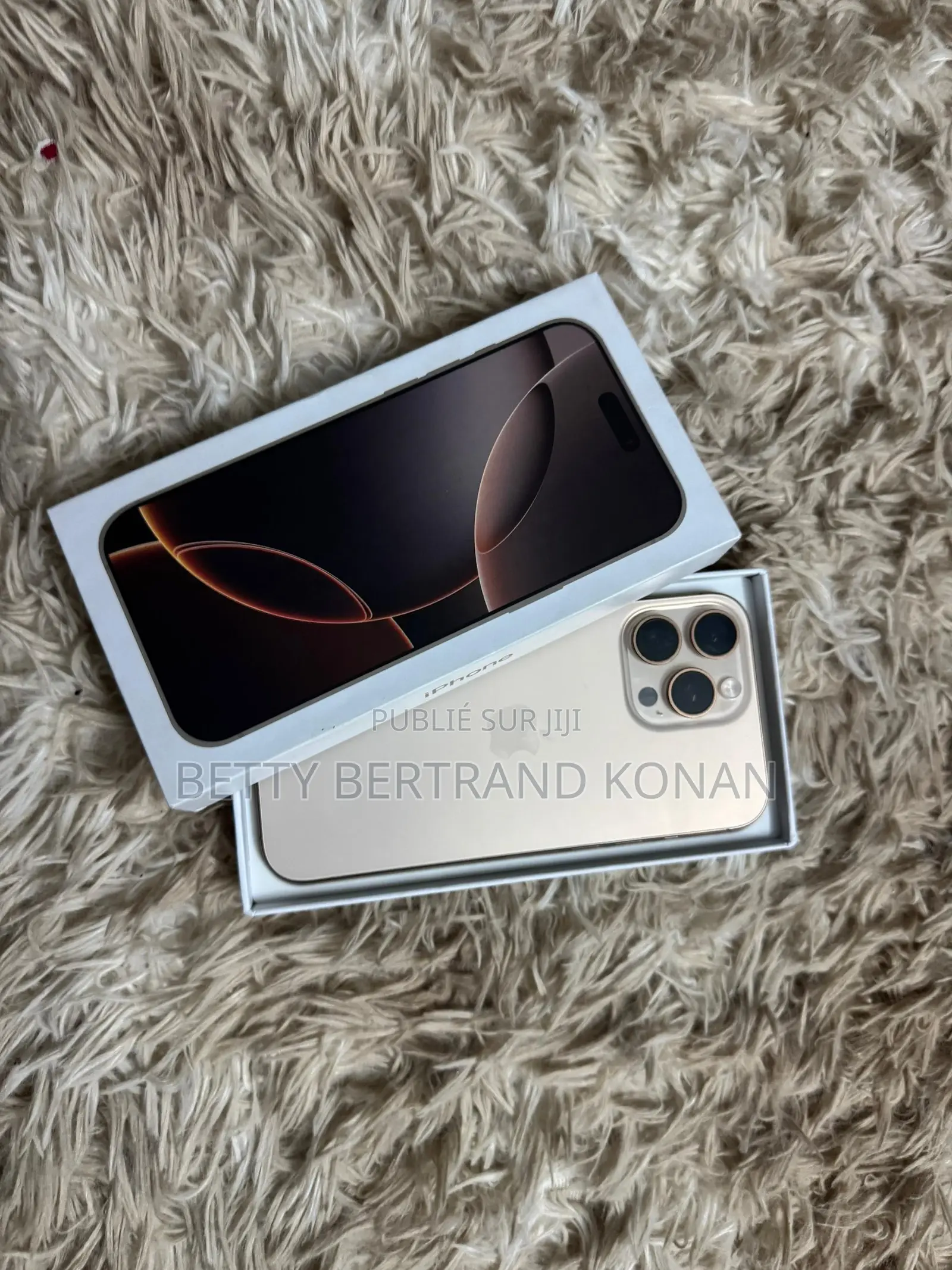 New Apple iPhone 16 Pro Max 256 GB Doré