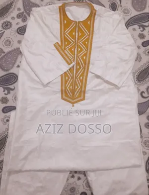 Photo - Vêtements d'Occasion