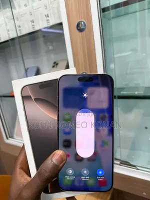 New Apple iPhone 16 Pro Max 256 GB Doré