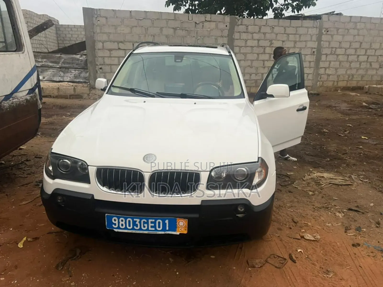 BMW X3 2.5i 2007 Blanc cassé