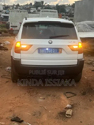 BMW X3 2.5i 2007 Blanc cassé