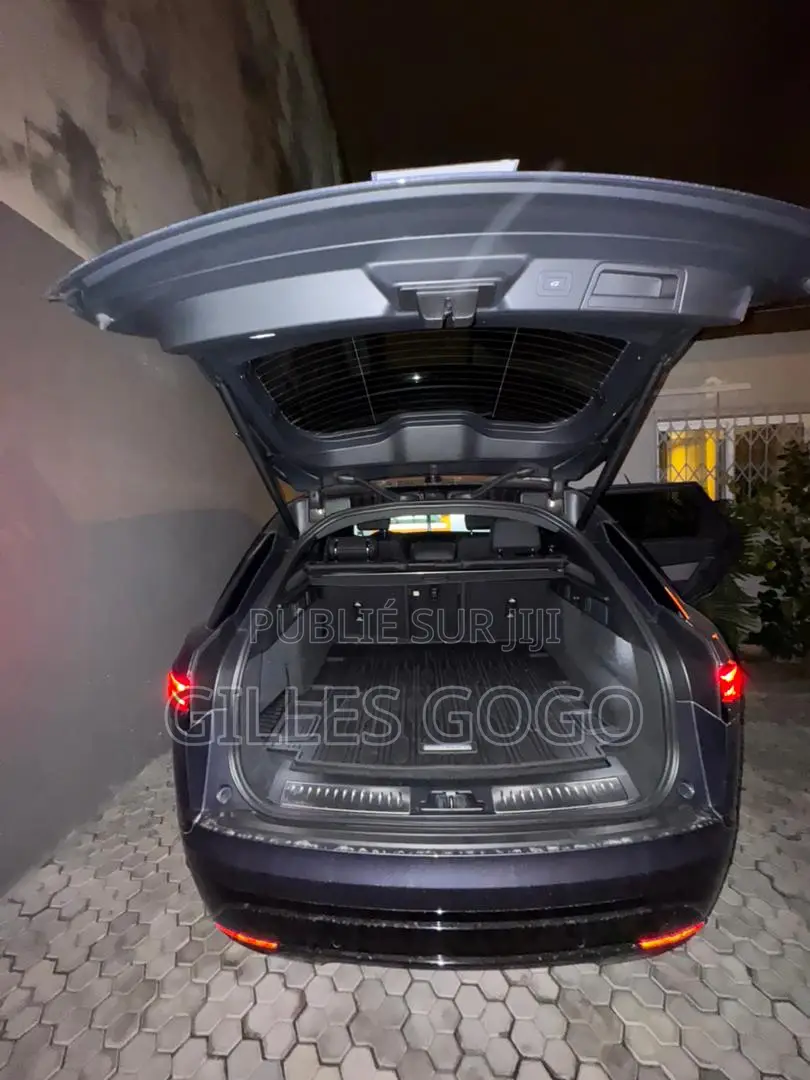 New Land Rover Range Rover Velar 2024 Black