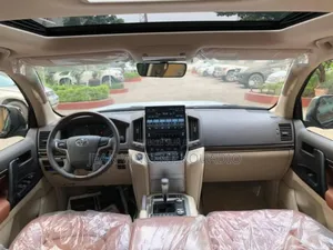 Toyota Land Cruiser 2021 Black