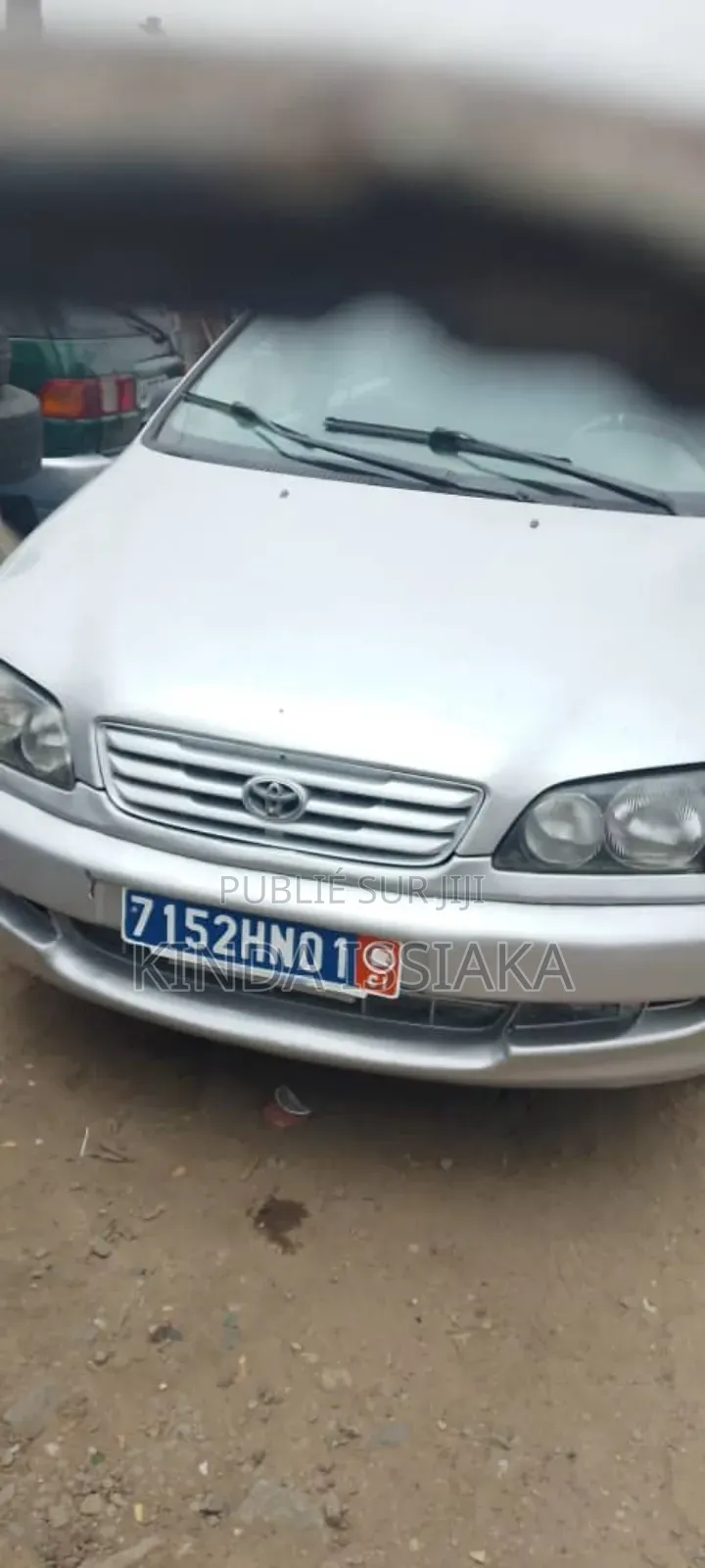 Toyota Corolla Sedan 1999 Gris