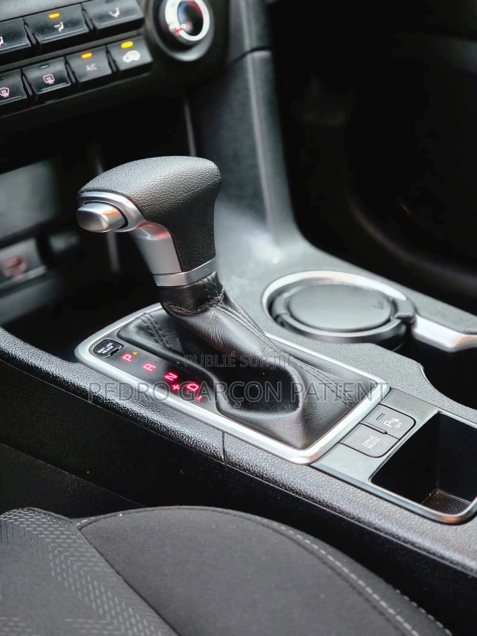 Kia Sportage 2021 Blanc cassé