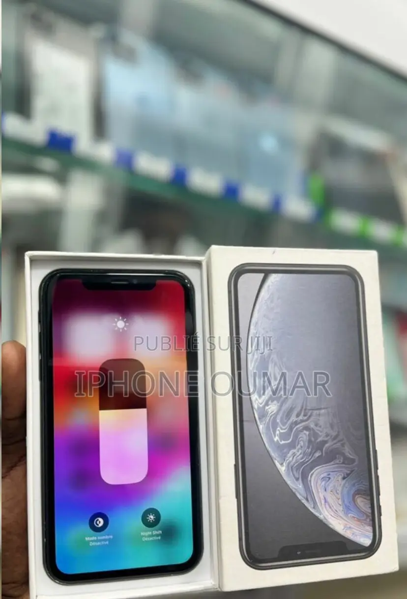 New Apple iPhone XR 64 GB Black