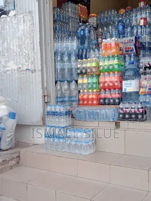 Vente D’Eau Minérale, Glace Boissons Gazeuses – Prix Abordables !