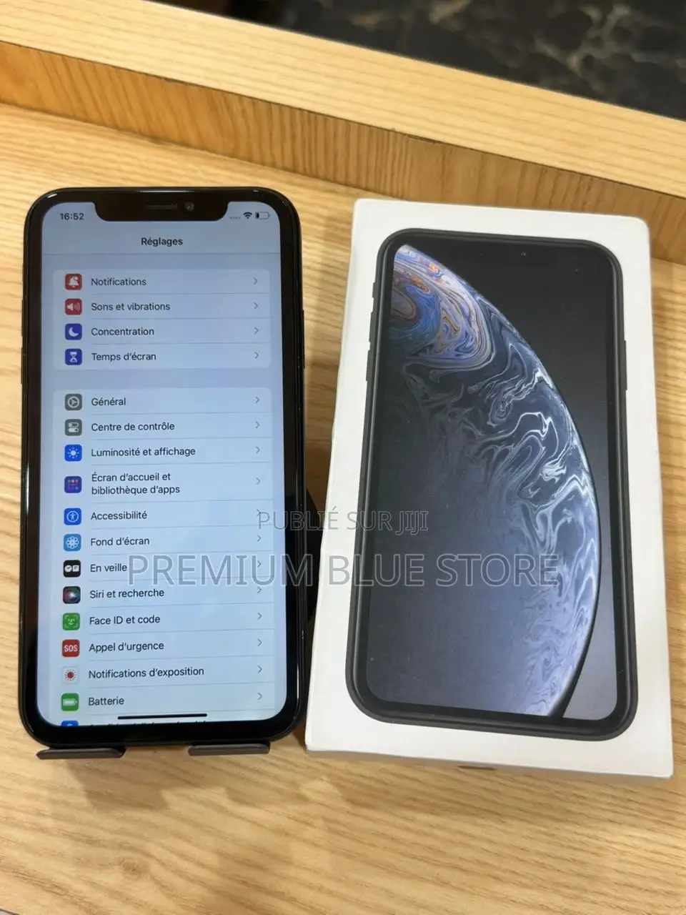 Neuf Apple iPhone XR 64 GB Noir