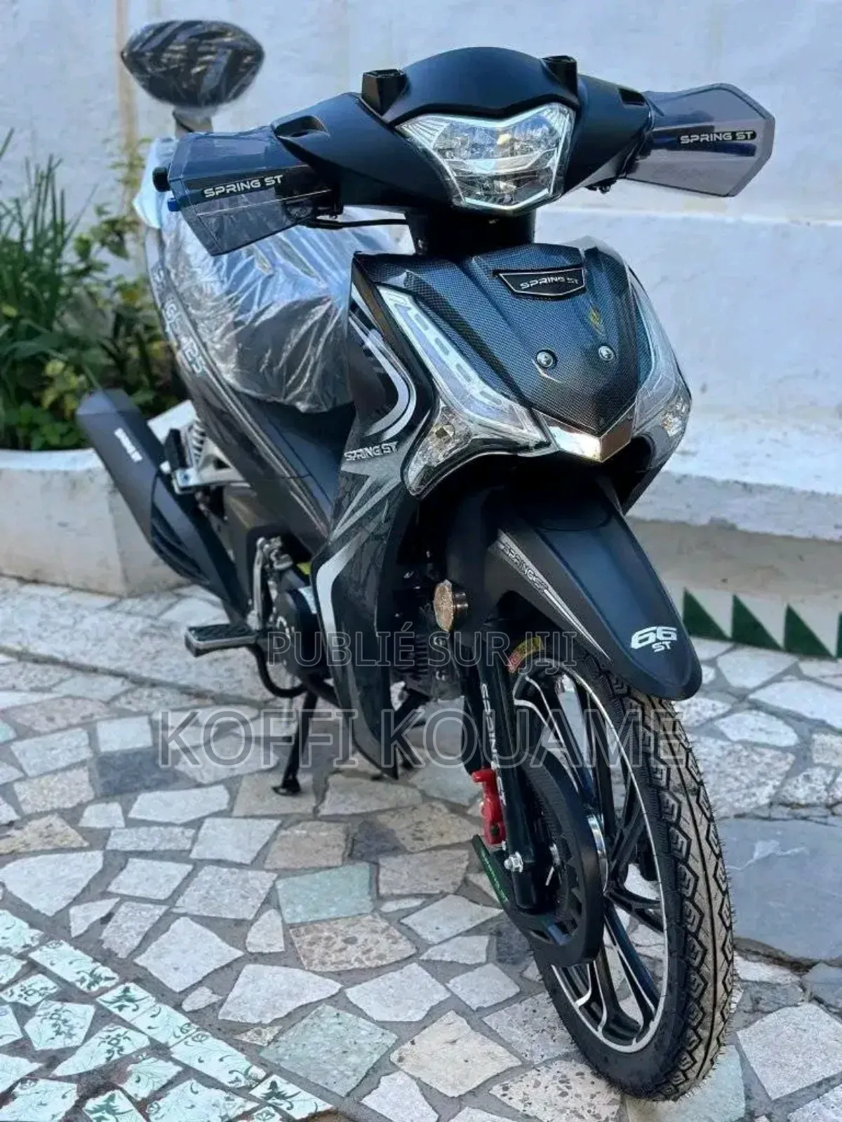 Neuf Motorcycle 2025