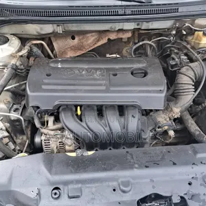 Toyota Corolla 2025 Gris