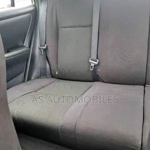 Toyota Corolla 2025 Gris