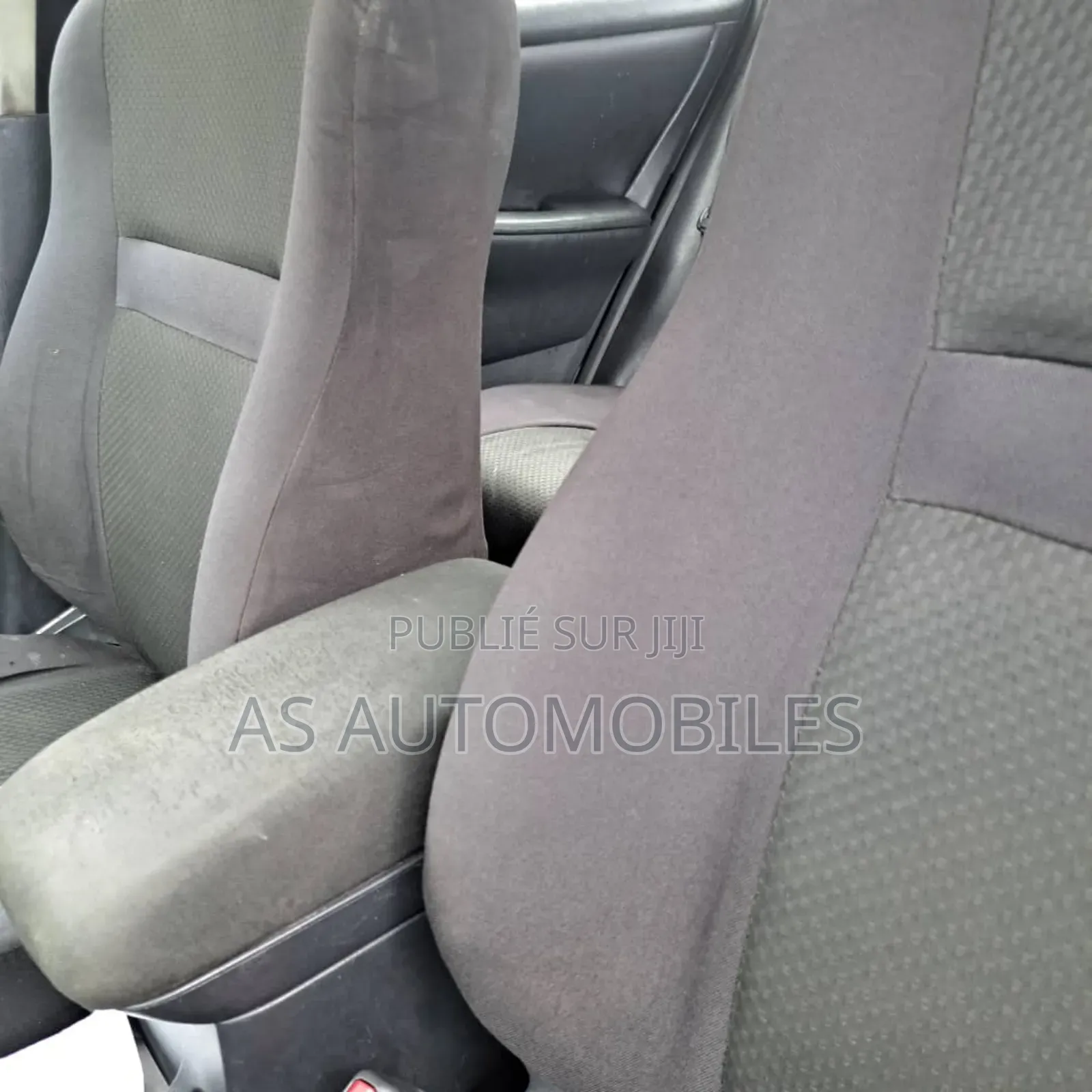 Toyota Corolla 2025 Gris