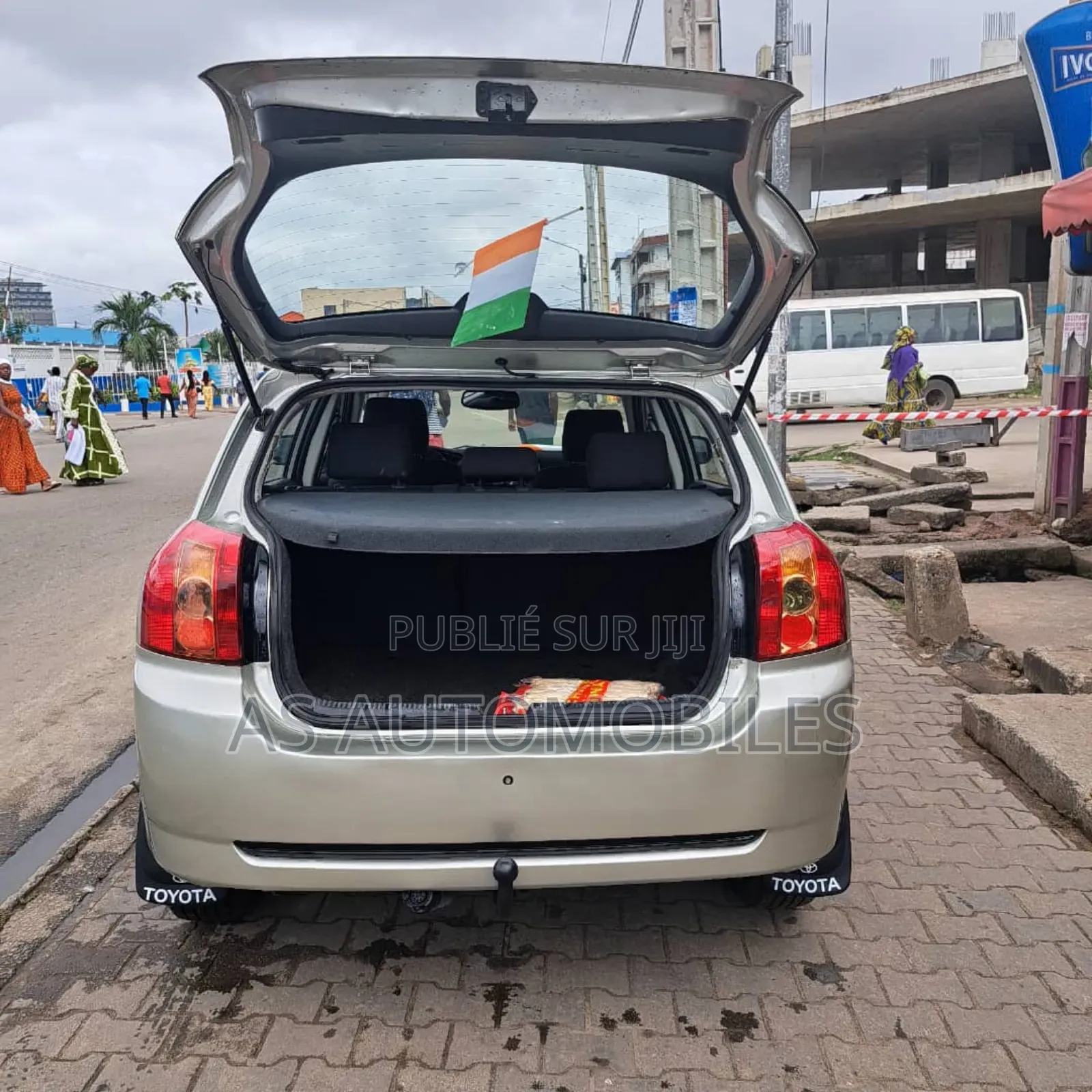 Toyota Corolla 2025 Gris