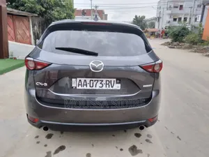 Mazda CX-5 Sport 2021 Gris