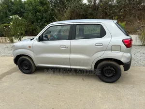 Suzuki S-Presso 2022 Gris