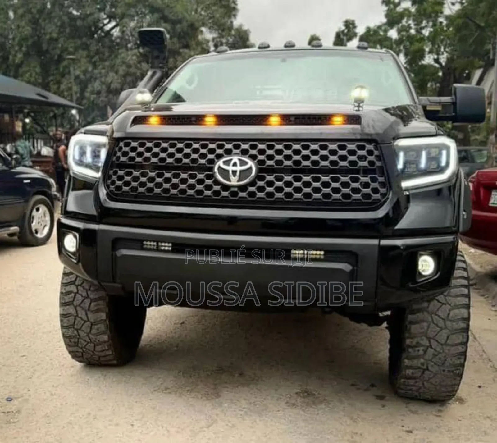 Toyota Tundra Limited 4dr Double Cab 4WD SB (5.7L 8cyl 6A) 2015 Black