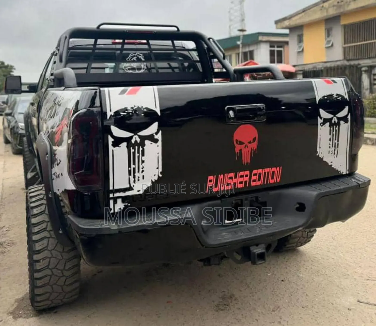 Toyota Tundra Limited 4dr Double Cab 4WD SB (5.7L 8cyl 6A) 2015 Black