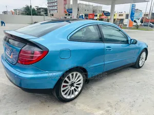 Mercedes-Benz C200 2005 Blue