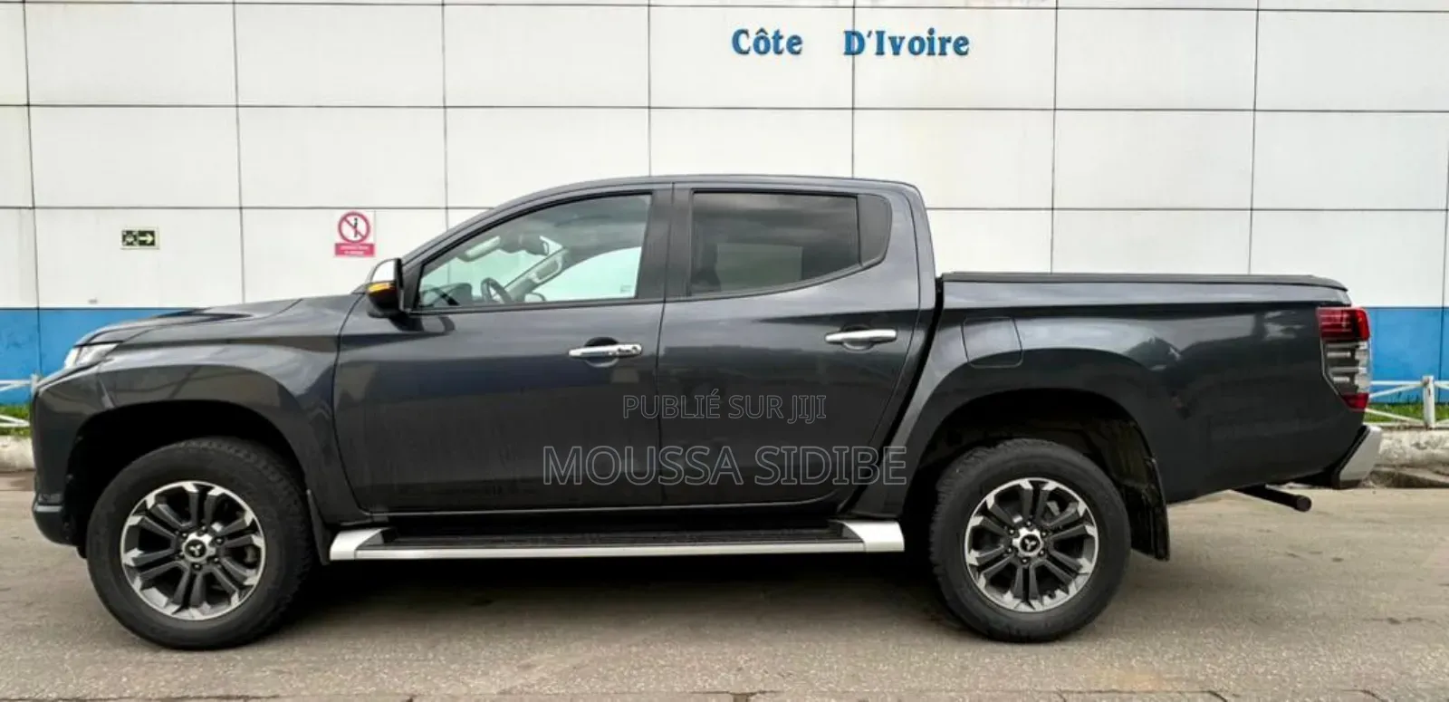 New Mitsubishi L200 2022 Gris