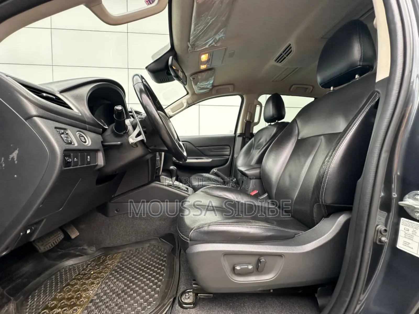 New Mitsubishi L200 2022 Gris