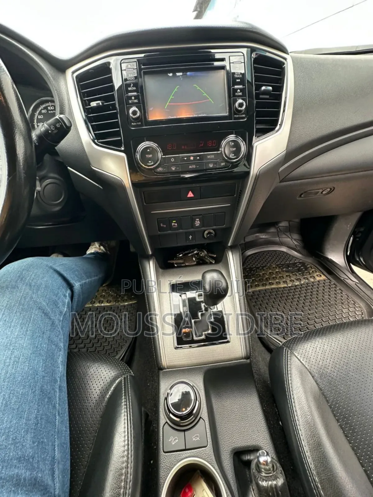 New Mitsubishi L200 2022 Gris