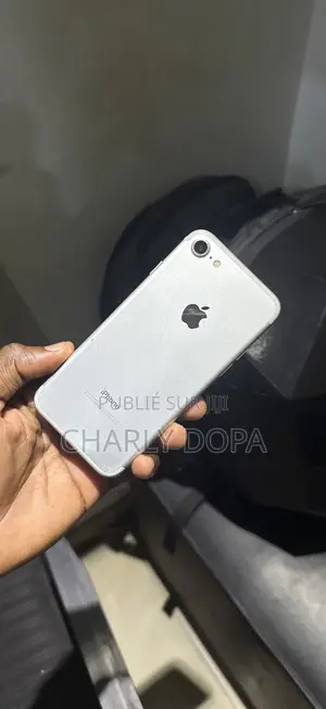Apple iPhone 7 32 GB Argenté