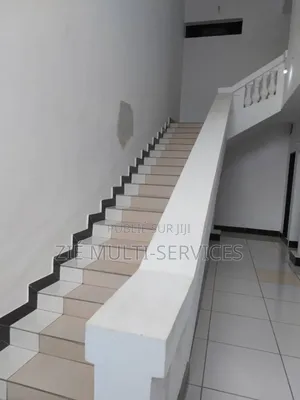 Furnished 18chbre Blocs d'appartements dans Zié Multi-Service, Yopougon