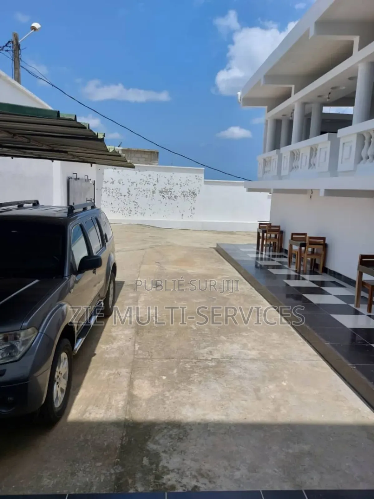 Furnished 18chbre Blocs d'appartements dans Zié Multi-Service, Yopougon