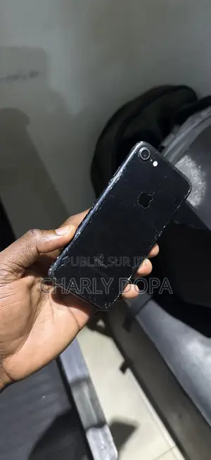 Apple iPhone 7 32 GB Black