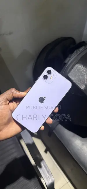 Photo - Apple iPhone 11 64 GB Vert