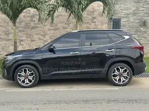 Kia Seltos 2021 Noir Mat