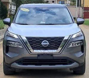 Photo - Nissan Rogue SV 2023 Gris