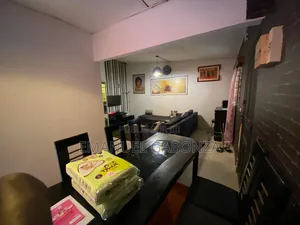 3chbre Villa dans Gabonza, Yopougon à Vendre