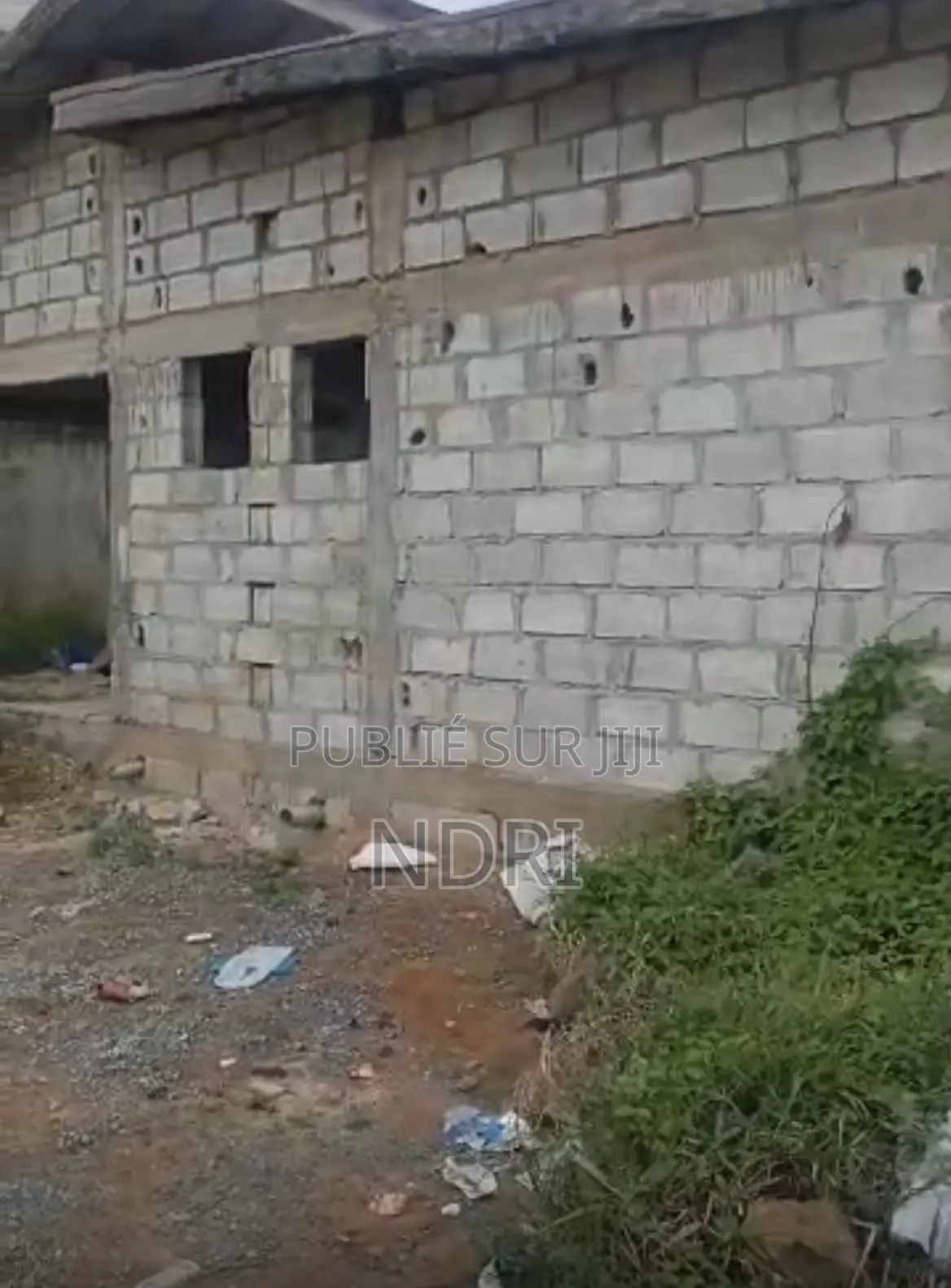 4chbre Maison dans Building House, Cocody à Vendre