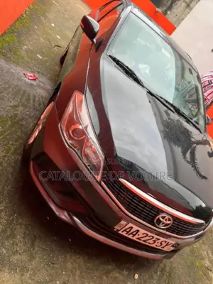 Photo - Toyota Belta 2025 Gris