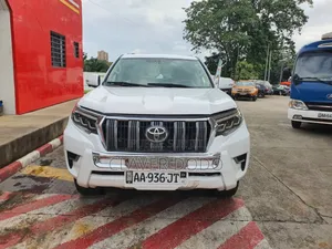 Photo - Toyota Land Cruiser 2020 Blanc